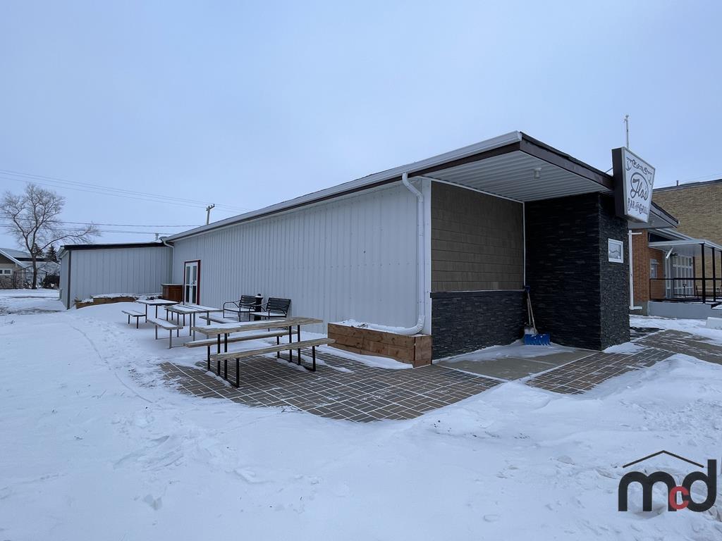 Flo's Bar & Grill with Property, Craik, Sk., Real Estate.